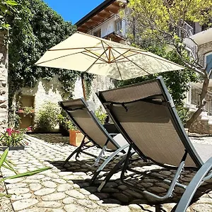 Apartment Borgo Dei Sogni - Unique Loft - Lago Di Garda, San Felice del Benaco